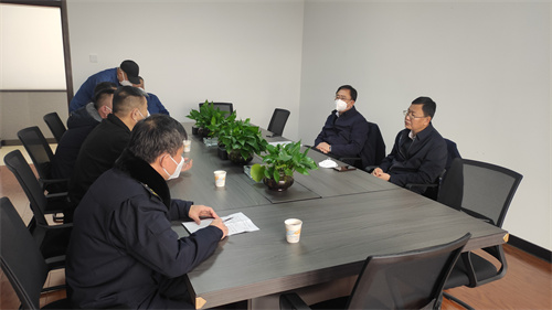 奎屯市領(lǐng)導(dǎo)深入企業(yè)召開(kāi)供熱投訴 處置工作推進(jìn)會(huì)