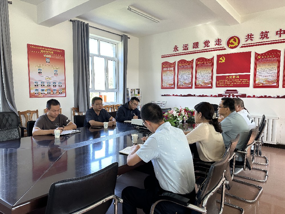 奎屯市誠(chéng)潔環(huán)?？萍加邢挢?zé)任公司 迎接克拉瑪依市衛(wèi)健委考察組實(shí)地考察
